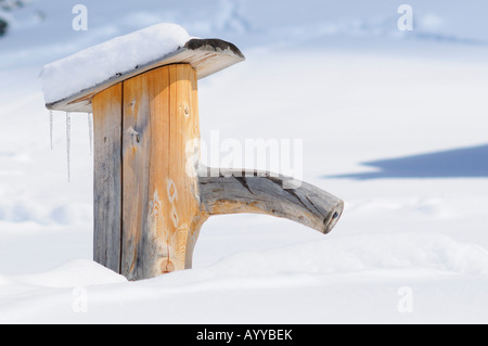 Snow Covered Fountain, Malbun FL Stock Photo - Alamy