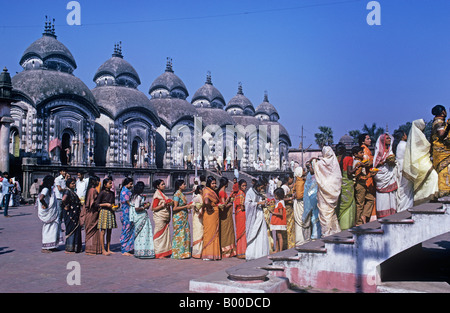 The Kali TempleCalcutta (Kolkata).Women  at the Dakshineswar Temple where they pray to Kali for a child, or a man. Stock Photo