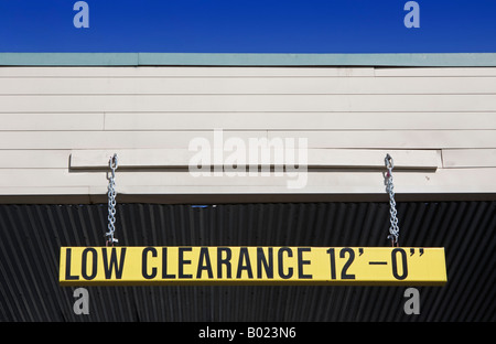 low clearance sign Stock Photo