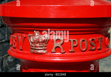 Victorian post box at Eastgate, Warwick, Warwickshire, England, UK Stock Photo