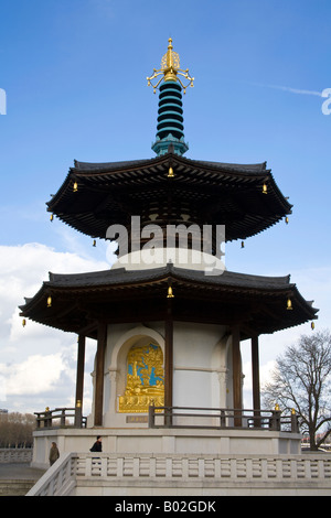 The London Peace Pagoda Battersea Park London England March 2008 Na Mu Myo Ho Ren Ge Kyo Stock Photo