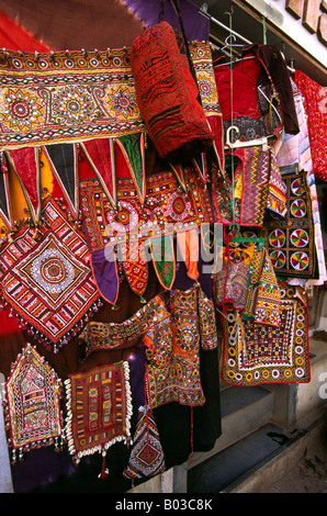 India Gujerat Bhuj Gujerati textile crafts shop in Shroff Bazaar Stock Photo