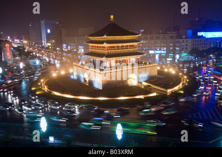 Xi' an Bell Tower in city center at night in Shaanxi Stock Photo