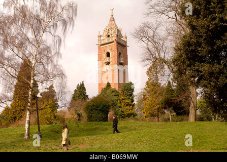 THE CABOT TOWER IN BRANDON PARK BRISTOL WHICH COMMEMORATES JOHN CABOT S VOYAGE TO AMERICA IN 1497 Stock Photo