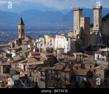 The small village of Pacentro, in the Abruzzo region, central Italy Stock Photo