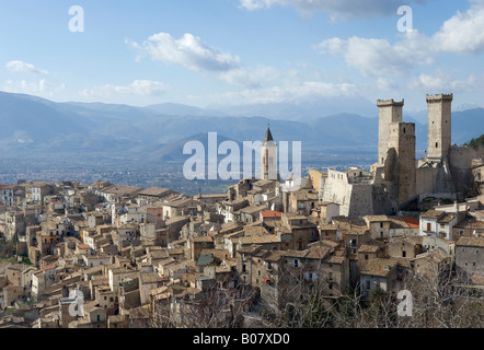 The small village of Pacentro, in the Abruzzo region, central Italy Stock Photo