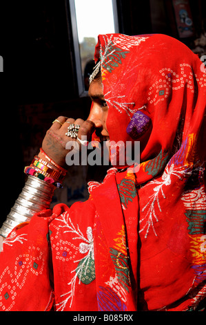 Beautiful Rajasthani women wearing traditional jewellery and colourful ...
