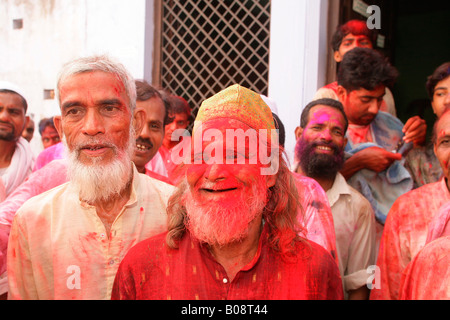 Men during a wedding, Sufi shrine, Bareilly, Uttar Pradesh, India, Asia Stock Photo