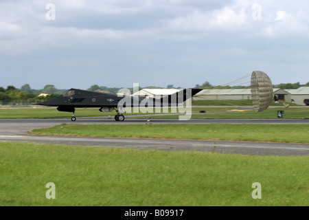 F 117A Nighthawk Stealth Fighter landing Stock Photo