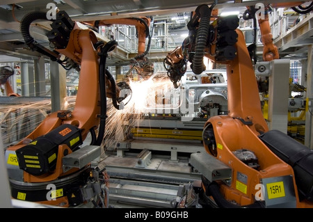 Mini Clubman production line at the BMW factory at Cowley, Oxford UK Stock Photo