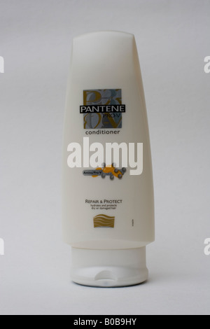 White plastic bottle Pantene Amino Pro V hair conditioner UK Stock Photo