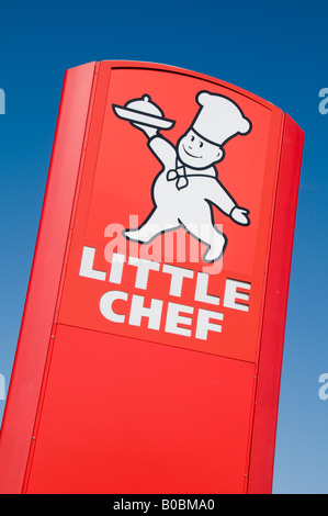 https://l450v.alamy.com/450v/b0bma0/the-little-chef-restaurant-in-newtown-powys-mid-wales-uk-b0bma0.jpg