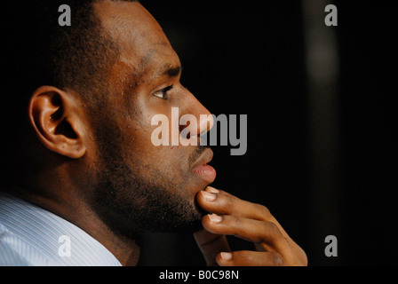 LeBron James waits to take the floor and perform his lines during a commercial shoot for Glaceau vitamin water in Cleveland OH o Stock Photo