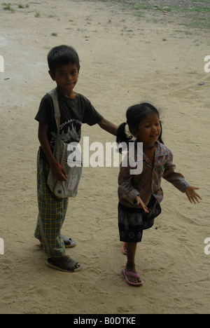 Children In The Slums; Phnom Penh Cambodia Stock Photo - Alamy