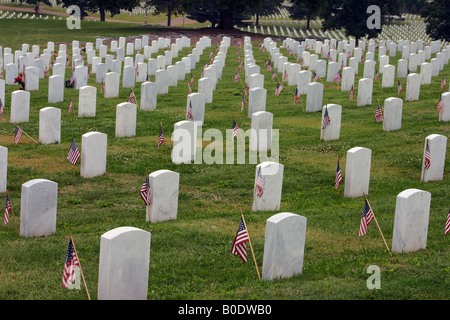 Memorial Day,Chattanooga National Cemetery, Tennessee, USA Stock Photo ...