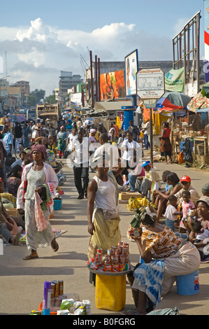 Vendors in a busy street of Accra, Ghana Stock Photo - Alamy