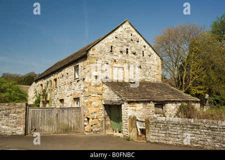 UK Derbyshire Ashford in the Water ancient village Tithe Barn Stock Photo