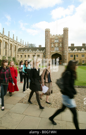 Students walking in Great Court, Trinity College, Cambridge University, UK Stock Photo