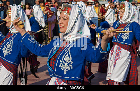 Turkish woman wearing traditional clothes performing Anatolian Stock ...