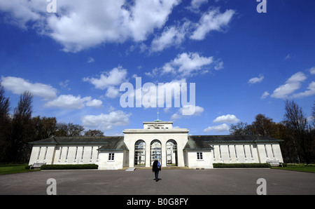 THE EXTERIOR OF THE AIR FORCES MEMORIAL,RUNNYMEDE,EGHAM, SURREY,UK. Stock Photo