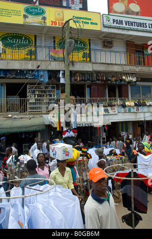 Vendors in a busy street of Accra, Ghana Stock Photo - Alamy