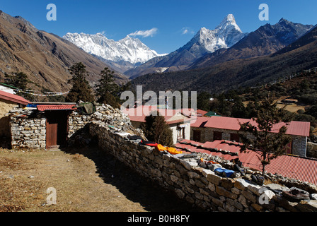 Tengpoche Monastery in front Mt. Ama Dablam (6856 m) and Mt. Lhotse (8501 m), Sagarmatha National Park, Khumbu, Himalayas, Nepa Stock Photo