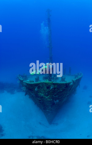 El Aquilla shipwreck, 70 meters, cargo ship, sunk in 1997 to serve as a tourist attraction for scuba divers, Roatan, Honduras,  Stock Photo