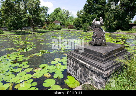 Pura Meru Temple, Hindu and Muslim temple in Jalan Selaparang, Lombok Island, Lesser Sunda Islands, Indonesia Stock Photo