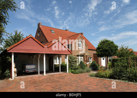 Single-family home, house in Wolthusen, Empden, Lower Saxony, Germany Stock Photo