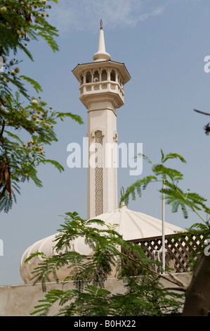 Dubai, United Arab Emirates (UAE). The al Farooq Mosque in al Bastakiya, a restored historic quarter of old Dubai Stock Photo