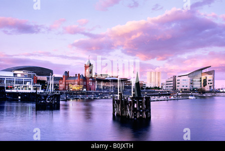 Cardiff Bay Waterfront showing Mermaid Quay, the Pierhead Building and the NCR Building Stock Photo