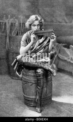 Pauline Chase as 'Peter Pan', 1908-1909.Artist: Alfred Ellis & Walery Stock Photo