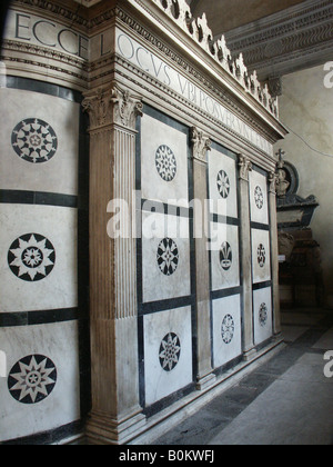 Alberti Architect chapelle Ruchellai  italy Firenze Stock Photo