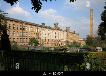 Salts Mill, Saltaire, UNESCO World Heritage Site, Bradford, West Yorkshire, England UK Stock Photo