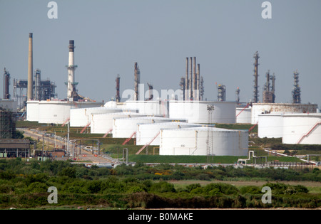 Storage tanks at Fawley Marine Terminal Southampton England UK Situated on the edge of the New Forest in south Hampshire Stock Photo