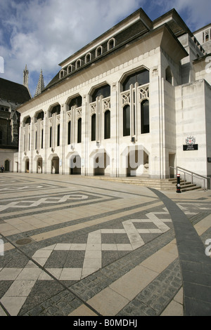 City of London, England. London Guildhall Art Gallery with Guildhall Yard in the foreground. Stock Photo