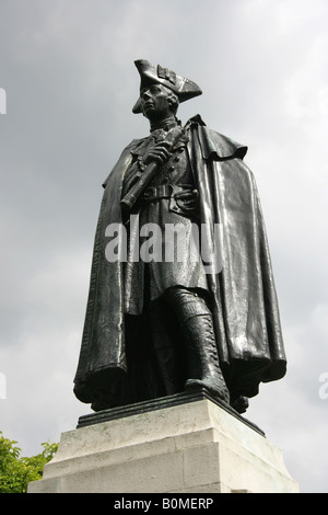 City of London, England. The James Wolfe ‘Victor of Quebec’ statue outside the Royal Observatory at Greenwich. Stock Photo