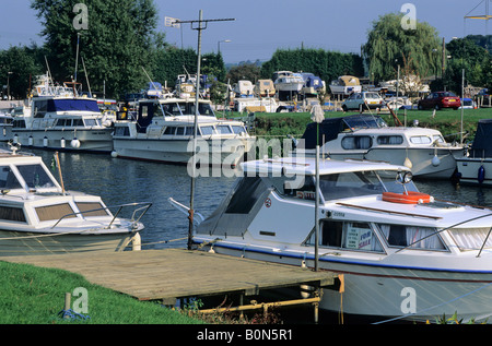 Boats and yachts at Wateringbury Marina Kent England UK Stock Photo