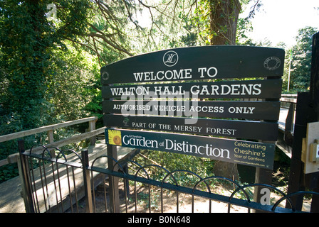 Sign on entrance to walton hall gardens Stock Photo