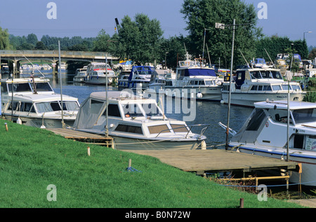 Boats and yachts at Wateringbury Marina Kent England UK Stock Photo