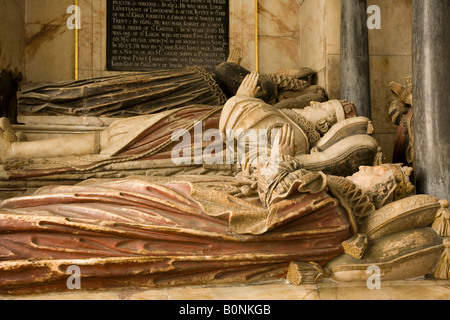 UK England Lincolnshire Bottesford St Marys Church effigies of Francis Manners 6th Earl of Rutland the witchcraft tomb Stock Photo