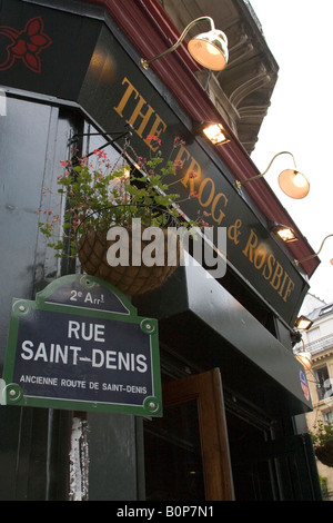 The 'Frog & Rosbif' traditional English pub in Paris catering for English ex pat tastes, 116 rue St.Denis 75002 Paris France Stock Photo