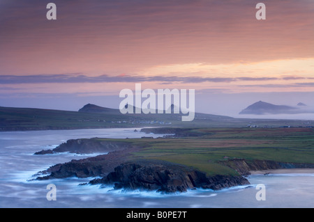 dawn at Clogher Head, looking towards Sybil Point and the Three Sisters, Dingle Peninsula, County Kerry, Ireland Stock Photo
