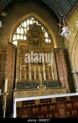 UK England Lincolnshire Grantham St Wulframs Church interior George Gilbet Scott Altar Piece Stock Photo