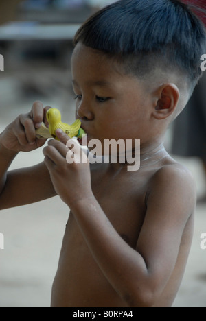 Khmer school children near Phnom Penh Cambodia Stock Photo - Alamy