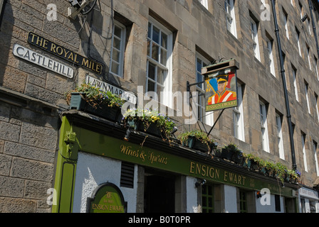 Ensign Ewart public house, Royal Mile, Edinburgh Stock Photo