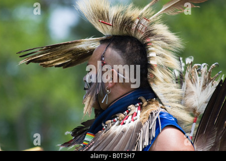 American Indian dancer at the 8th Annual Red Wing Native American PowWow in Virginia Beach, Virginia Stock Photo