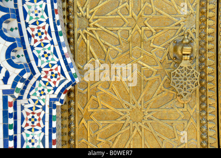 Ornate door, detail, royal palace in Fes or Fez, Morocco, North Africa Stock Photo