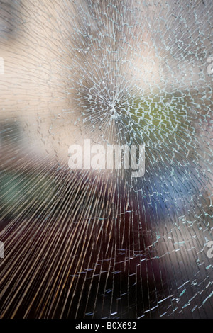 Broken glass, extreme close-up, full frame Stock Photo - Alamy