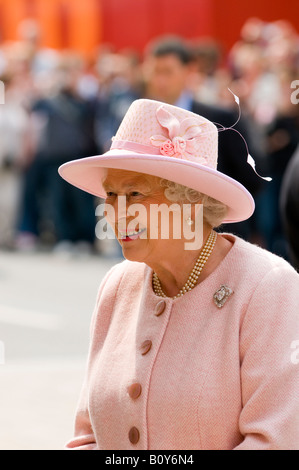 A Smiling Her Majesty HM Queen Elisabeth II visiting Liverpool Capital of Culture May 2008 wearing pale pink hat and coat Stock Photo